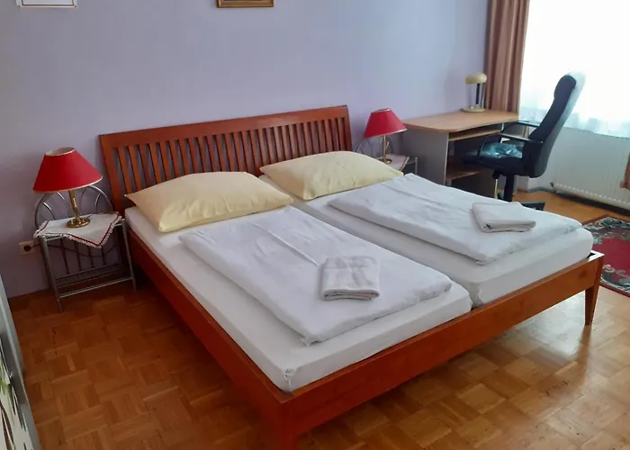Happyhostel